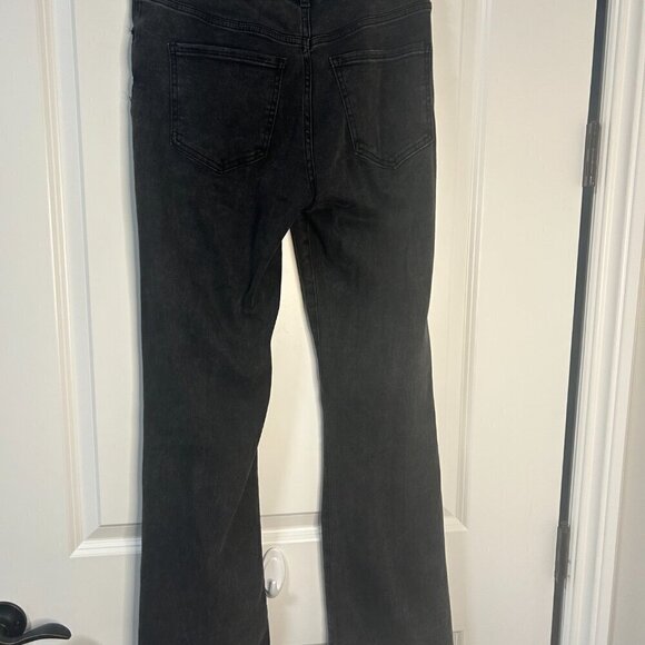 Express Faded Black Boot Cut Jeans Size 8R EUC - Picture 2 of 3